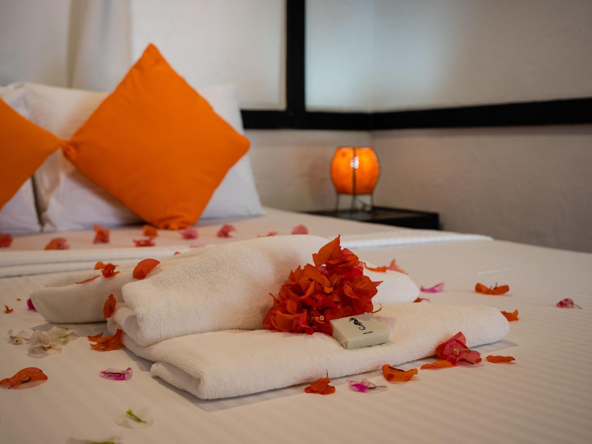 Hippocampus Beach Resort Логон Экстерьер фото